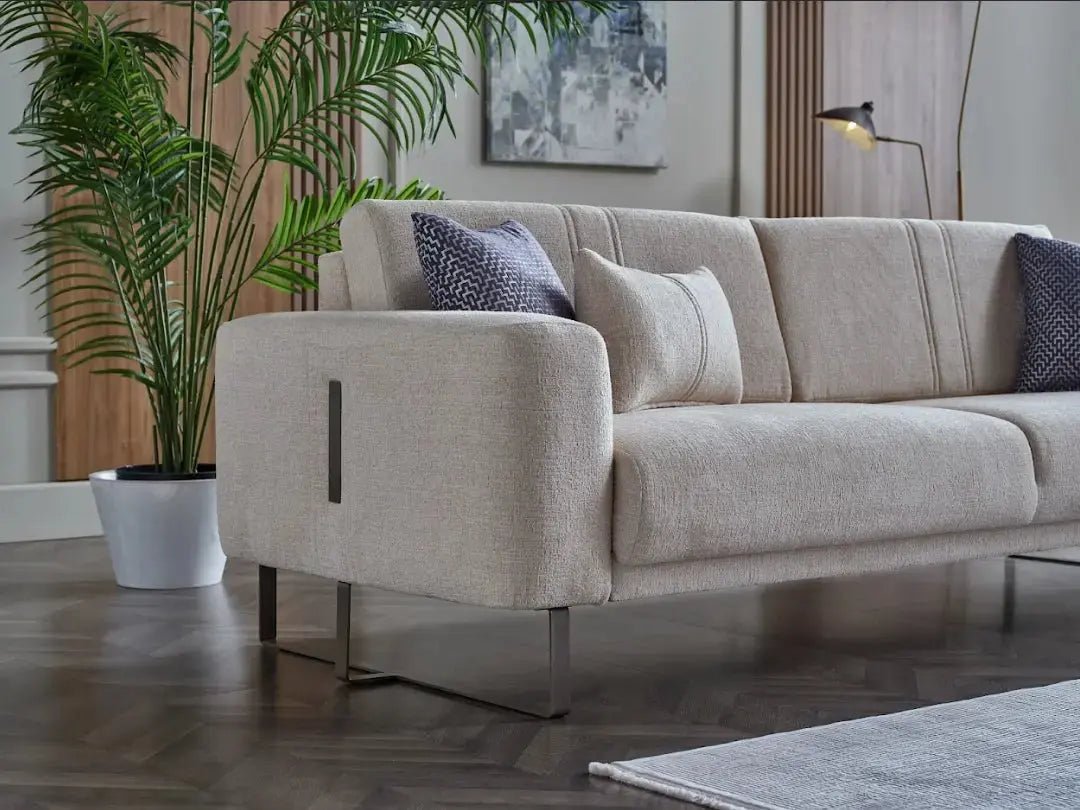 MIRANTE Living Room - Image 4