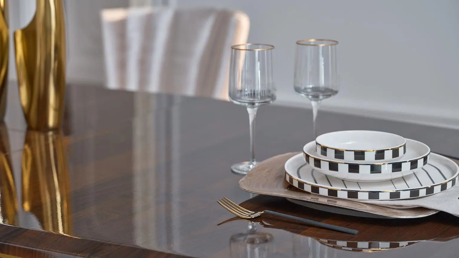 Plaza Dining Room - Walnut - Image 4